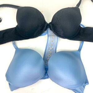 2 VS Bras 32C Victoria’s Secret